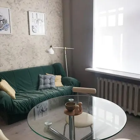 アパート Artsy Flat